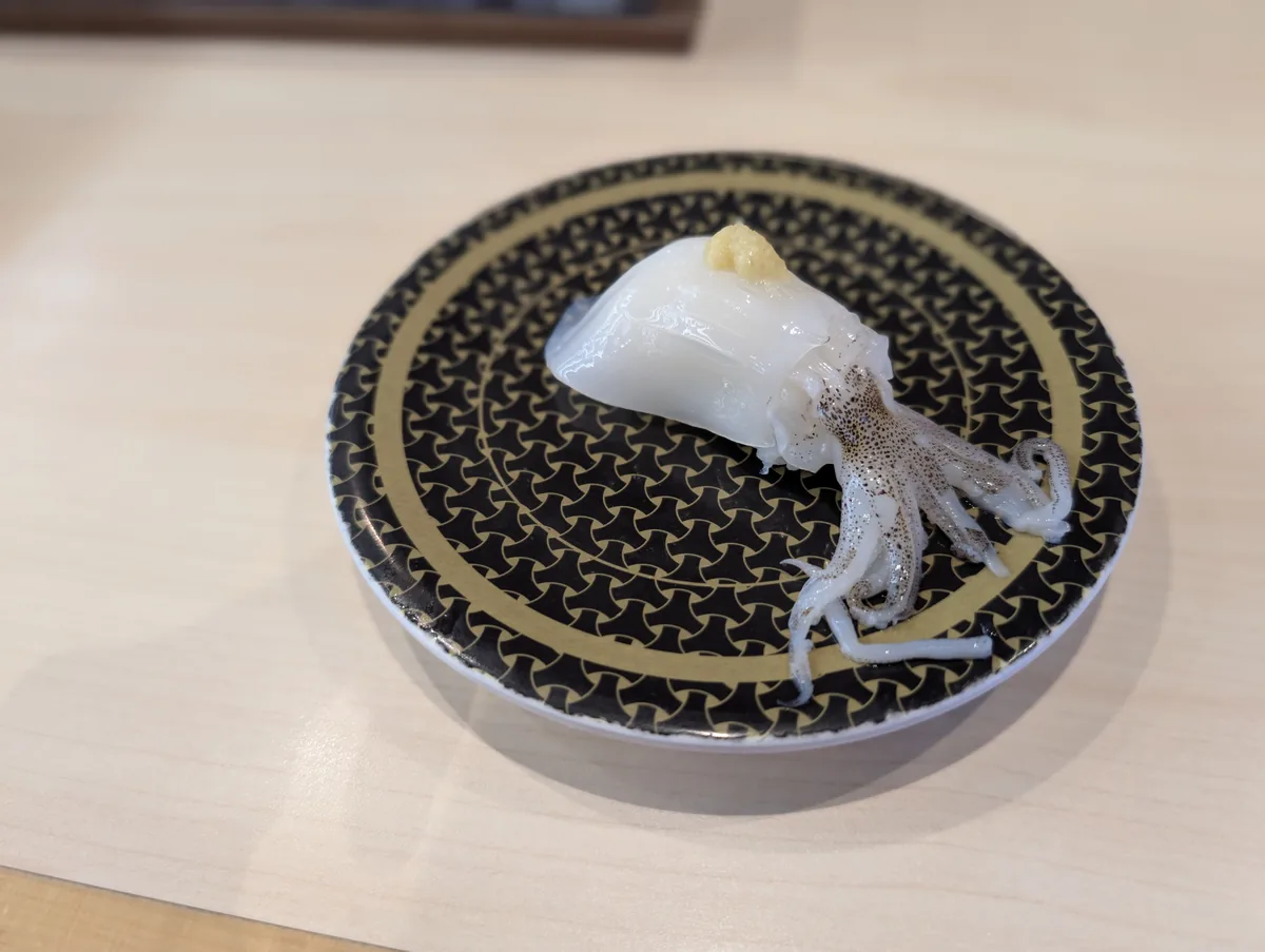 姿イカの握り（足付き・ショウガ添え）