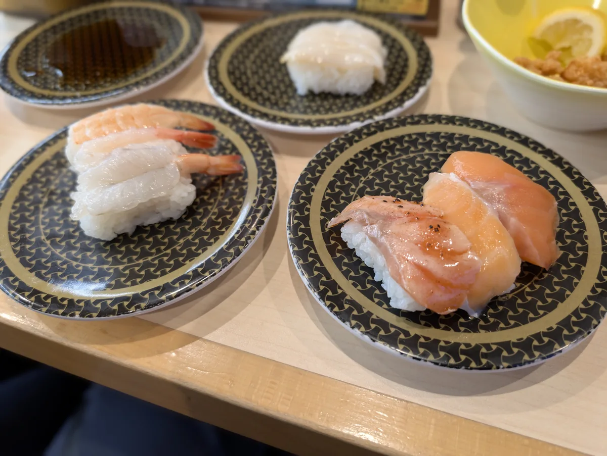 えび三種盛り：茹でえび・炙り系・赤えび