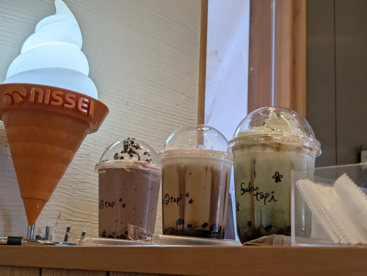 御茶調進処ふくちゃで注文した3種類のドリンク
