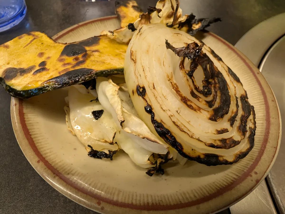 こんがり焼けた玉ねぎとかぼちゃ