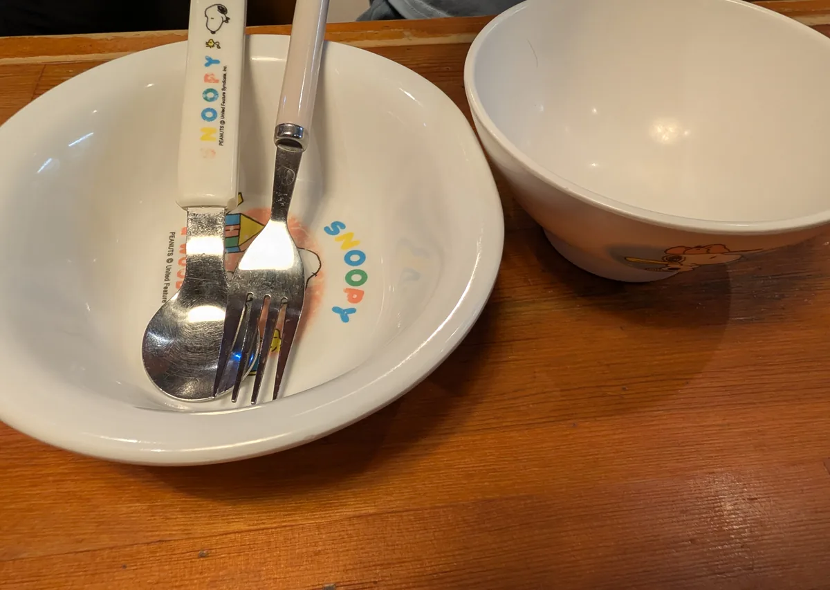 総社 塩元帥で用意された子ども用の食器